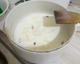 Foto langkah ke 2 dari resep Indomie Susu Pedas.