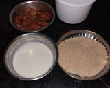 A picture of step 2 of Crispy Chicken in hot sauce.