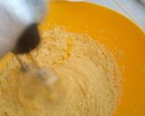 A picture of step 2 of Marble cake.