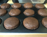 Foto del paso 10 de la receta: Magdalenas caseras de chocolate