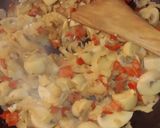 Foto del paso 3 de la receta: Tarta de pollo y champiñones con masa integral