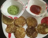 A picture of step 3 of Sooji Lauki tikki.