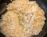 Foto del paso 6 de la receta: Khao Pad Saparod (arroz frito con piña y langostinos)