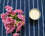 A picture of step 3 of Banana dates shake.