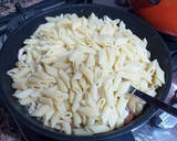 Foto del paso 8 de la receta: Mini penne en salsa bechamel con salteado de tiras de pechuga