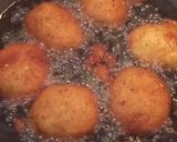 A picture of step 6 of Dahi baray (Mash ki dal ke).
