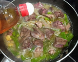Foto del paso 3 de la receta: Higaditos encebollados con pimientos