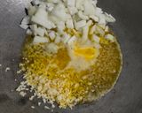 Foto langkah ke 3 dari resep 407. Fusili Carbonara Simple.