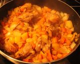 Foto del paso 3 de la receta: Tuco bien pulenta........Para la polenta de mañana