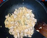 Foto langkah ke 3 dari resep Tumis Ayam Jamur Tiram.