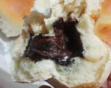 Foto langkah ke 10 dari resep Roti montok isi coklat.