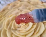 Foto del paso 13 de la receta 18. Tarta de manzana con mermelada de fresa