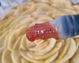 Foto del paso 13 de la receta: Tarta de manzana con mermelada de fresa