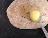 A picture of step 5 of Oats Cabbage Stuffed Paratha.