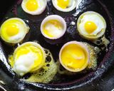 পেয়াজ রিং এর কোয়েল পাখির ডিম ভাজা (peyaj ring er koyel pakhir dim bhaja recipe in Bengali) রেসিপির ধাপ 3 ছবি