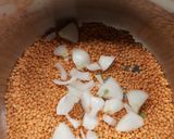 Vöröslencse pürében forgatott csirkemellérmek recept fázis 1 fotója