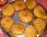 A picture of step 6 of Stuffed bati.