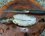 รูปขั้นตอนการทำที่ 2 ของ กุ้งลายเสือนึ่งกระเทียม