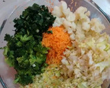 Foto del paso 4 de la receta: Ensalada de col y semillas