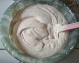 Foto langkah ke 8 dari resep Bolu Kukus Ombre.