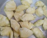 Gambar langkah 2 resipi Masak Lemak Cili Padi Nenas + Ikan Masin Talang.
