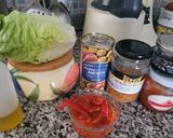 Foto del paso 1 de la receta: Ensalada de cogollos, pimientos confitados sucedáneo de caviar y mermelada de tomate
