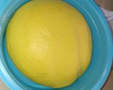 Foto langkah ke 2 dari resep Donat labu kuning lembut.