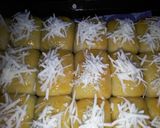 Foto langkah ke 8 dari resep Bolen Pisang Cokelat Keju.