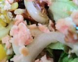 Foto del paso 3 de la receta: Ensalada con mango y frutos secos