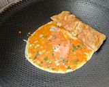 Foto langkah ke 5 dari resep Telur Dadar Gulung (Tamagoyaki) Wajan Bundar.