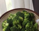 Foto langkah ke 1 dari resep Cah brokolli.