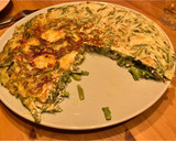Foto del paso 10 de la receta: Tortilla de espárragos trigueros con gambas