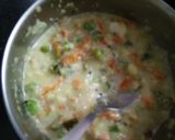 A picture of step 2 of Cheese rawa appe omelette.