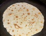 वेज फ्रेंकी रोल (Veg Frankie roll recipe in hindi) रेसिपी चरण 6 फोटो