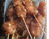 Foto langkah ke 2 dari resep Sate Ayam Panggang Teflon.