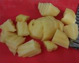 Foto langkah ke 2 dari resep Sop ceker kentang.
