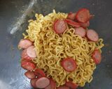 Foto langkah ke 2 dari resep 323. Noodles Egg Rolls.
