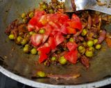A picture of step 3 of Green Peas Mushroom Masala.