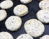 Foto del paso 2 de la receta: Galletitas Saladas con Mix de Semillas ♥️