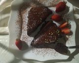 صورة لخطوة 6 من وصفة كيكة الشوكولا السحرية بصوص الكاكاو بدون بيض، بدون شوكولا 🍫