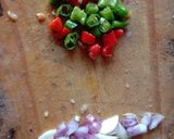 Foto langkah ke 3 dari resep Tumis cecek + wortel.