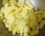 A picture of step 1 of Mix vegetables 🥔🥕🍲.