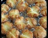 รูปขั้นตอนการทำที่ 2 ของ ขนมหัวเราะ หรือขนมหัวแตก Khanon Hua Ror / Thai Dessert Laughing Cookie Balls/Laughing Sesame Balls
