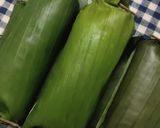 Foto langkah ke 9 dari resep Naskun Bakar (Nasi Kuning Ayam Suwir Kemangi Bakar) | Nasi Bakar.