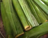 Hình bước làm 4 của món Chả ốc hấp lá chuối