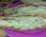 Foto del paso 5 de la receta: Pan Focaccia con tomillo tostada tipo Bruschetta