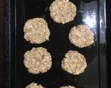 Foto del paso 3 de la receta: Galletitas de avena veganas 🍪| Receta de 2 ingredientes