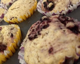 Foto del paso 6 de la receta: Panquecitos veganos de naranja y zarzamoras
