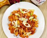 Hình bước làm 3 của món Bánh Gạo Xào Thịt Gà