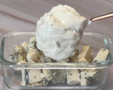 Foto del paso 1 de la receta: Dátil Medjoul con gorgonzola y nueces